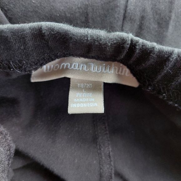 Woman Within Black Cropped Sweatpants 18/20 PETITE NWOT - Picture 2 of 9